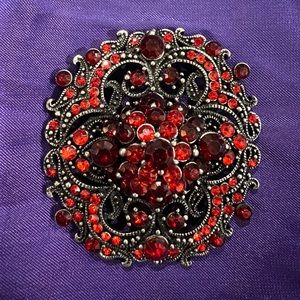 From grandmas closet! Broach from the 1960’s. To good to pass up on. 🥰🥰
